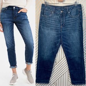 American Eagle Tomgirl Jeans in Medium Wash